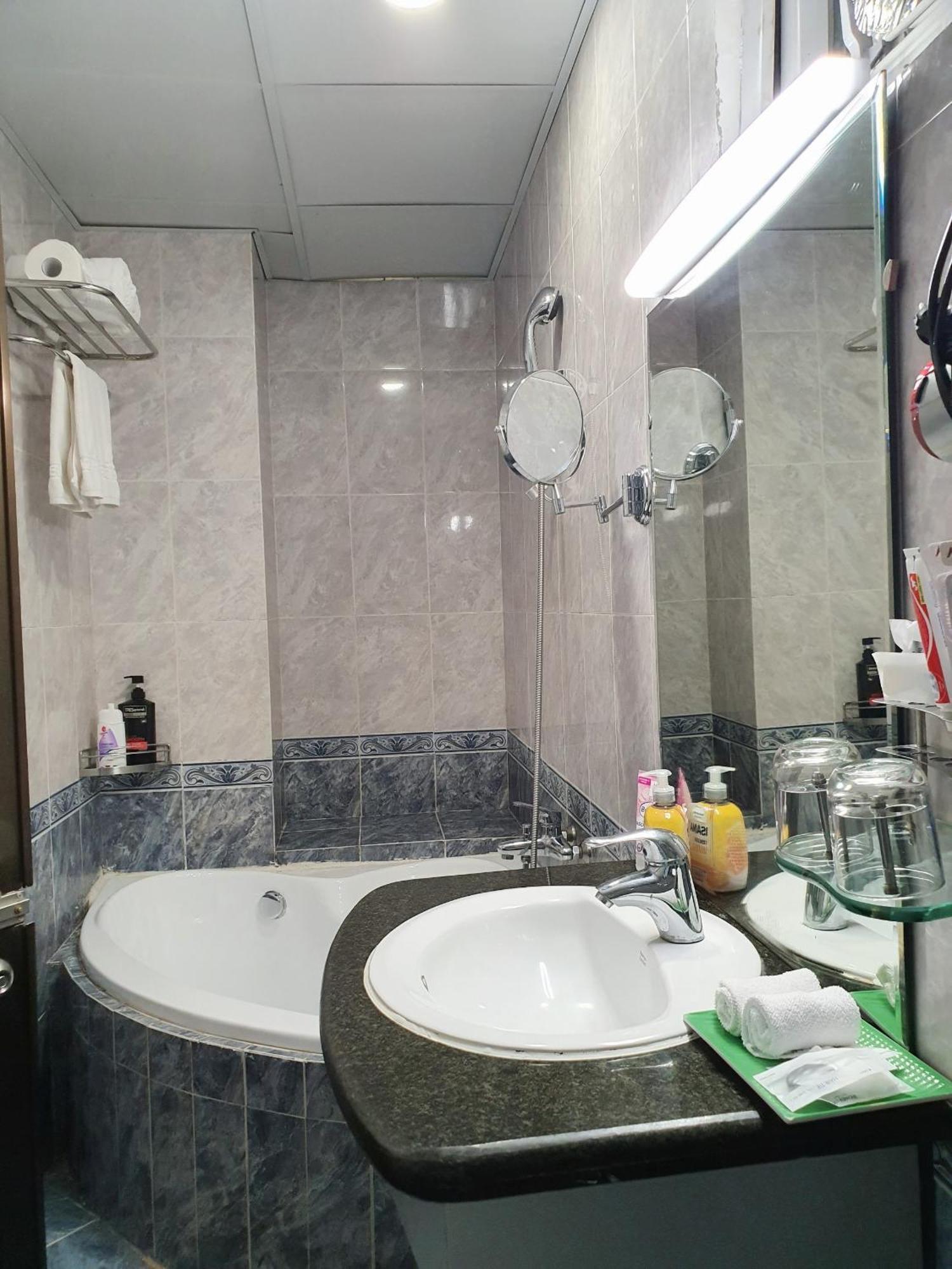A25 Hotel - 22 Nguyen Cu Trinh Ho Chi Minh-stad Buitenkant foto